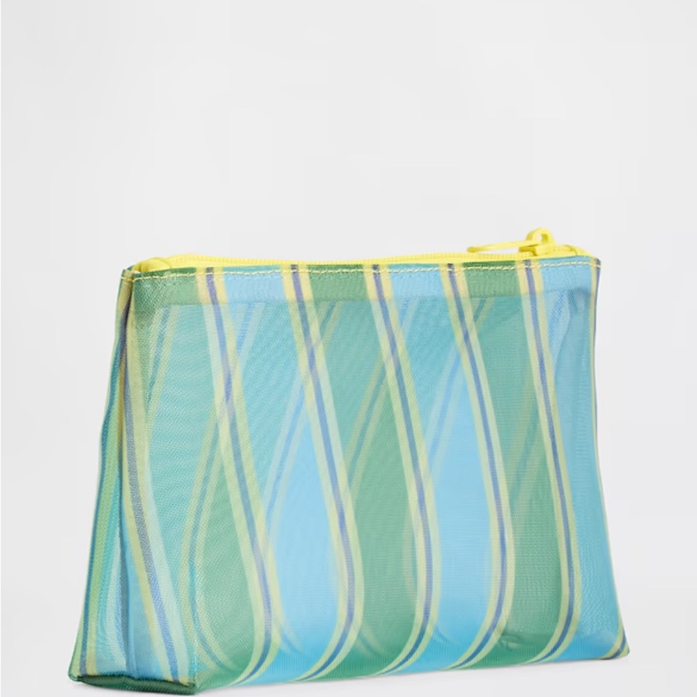 2 GAP Mesh Pouches- Blue/Green and Pink/Red - Picture 2 of 7